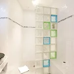 ホテル アトリエ ヴァヴァン