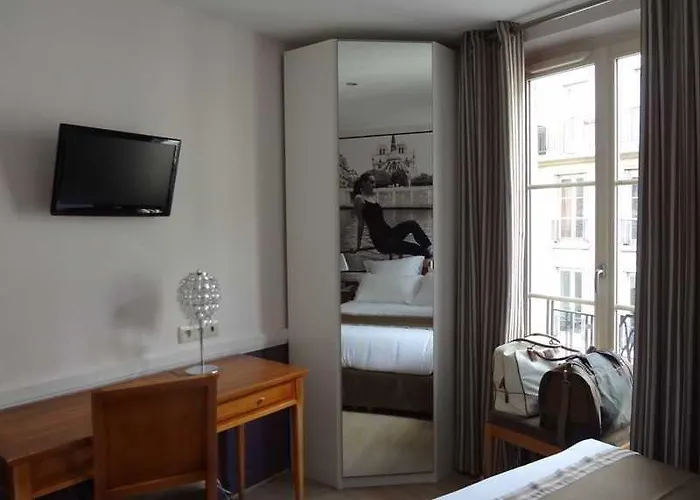 アトリエ ヴァヴァン ホテル 3*