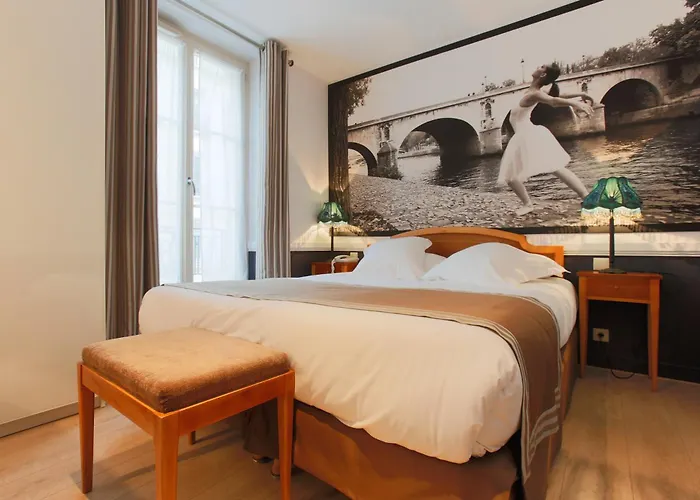 アトリエ ヴァヴァン ホテル 3*